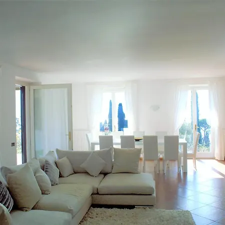 Oliva Villa